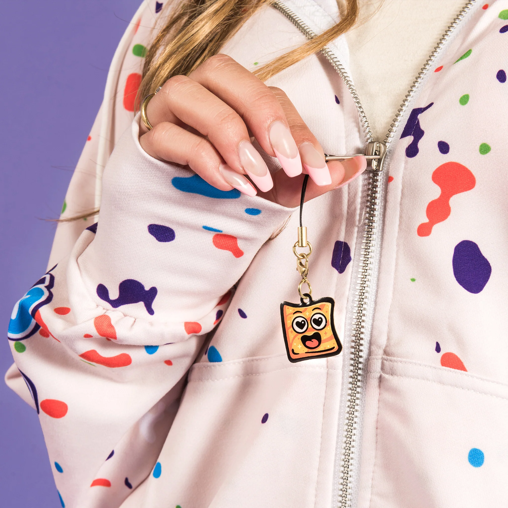 Woman wearing Cinnamoji Zipper Buddies